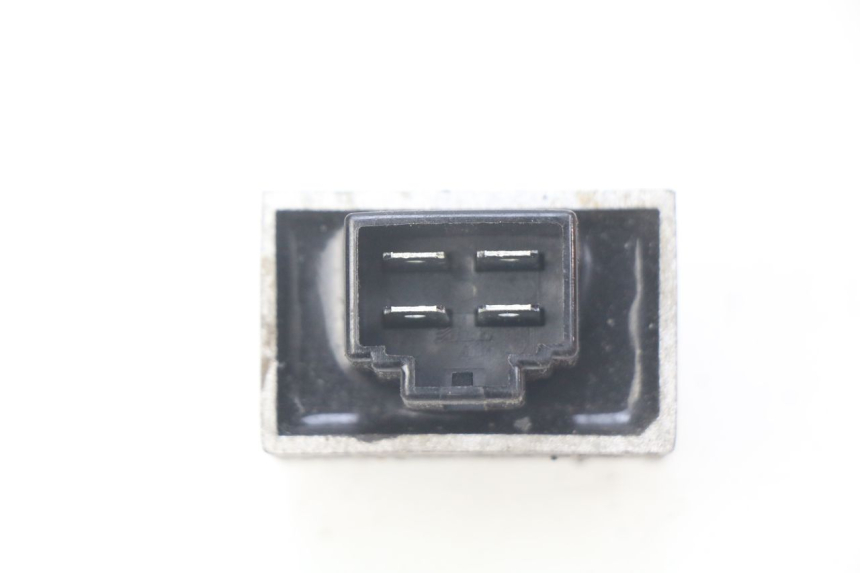 photo de SPANNUNGSREGLER SYM ORBIT 2 2T 50 (2008 - 2018) - Zoom auf Gebrauchszustand