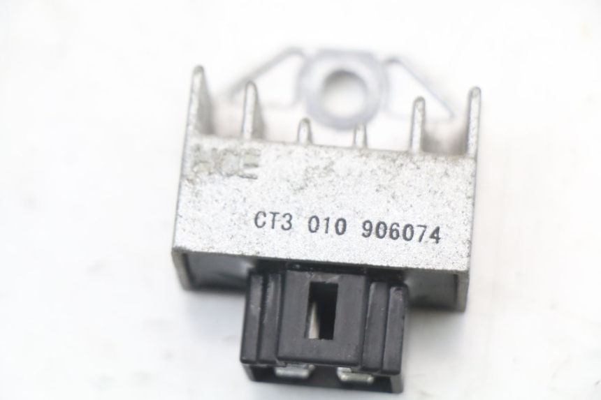 photo de REGLER LICHTMASCHINE SYM ORBIT 50 (2008 - 2010) - Zoom auf Gebrauchszustand