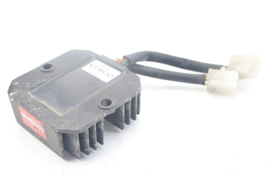 photo de SPANNUNGSREGLER KYMCO PEOPLE 250 (2004 - 2008) - Zoom auf Gebrauchszustand