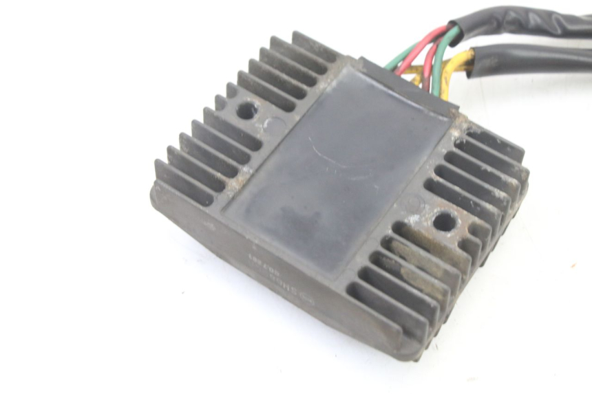 photo de LICHTMASCHINENREGLER PEUGEOT CITYSTAR 125 (2011 - 2017) - Technische Nahaufnahme