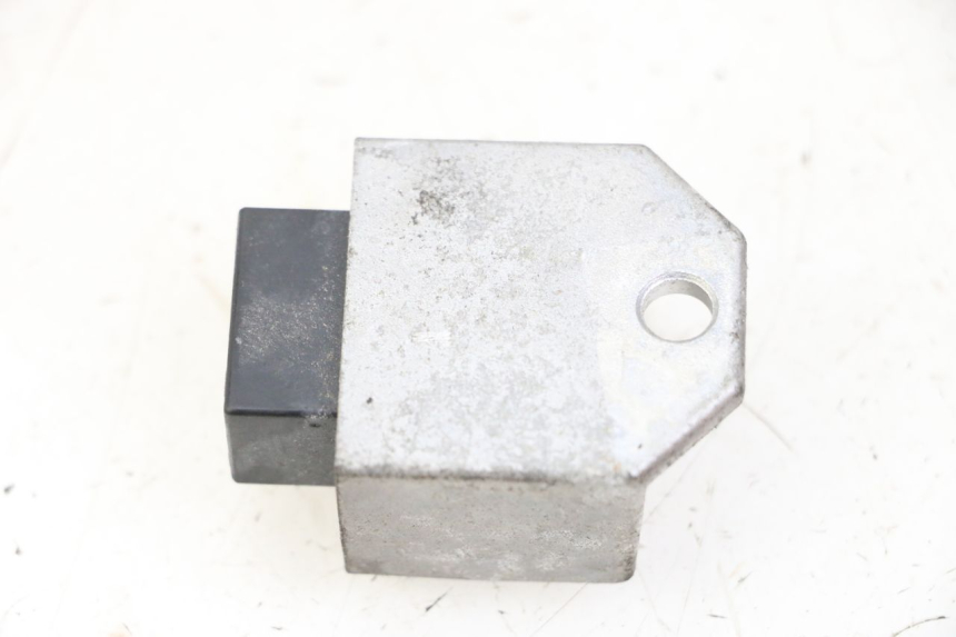 photo de SPANNUNGSREGLER PEUGEOT CITYSTAR 50 (2013 - 2017) - Detailansicht des Bauteils