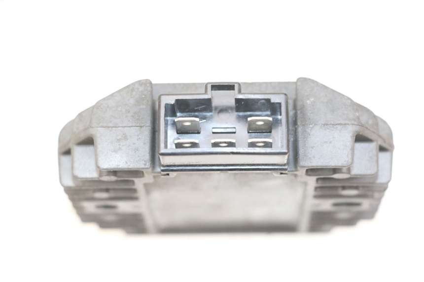 photo de REGLER LICHTMASCHINE PEUGEOT ELYSTAR 125 (2002 - 2007) - Zoom auf Gebrauchszustand