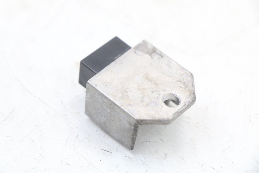 photo de LICHTMASCHINENREGLER PEUGEOT ELYSTAR 50 (2002 - 2014) - Detailansicht des Bauteils