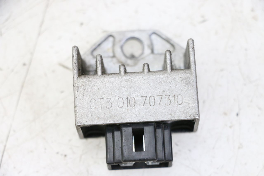 photo de LICHTMASCHINENREGLER PEUGEOT KISBEE 4T 50 (2010 - 2017) - Hauptansicht