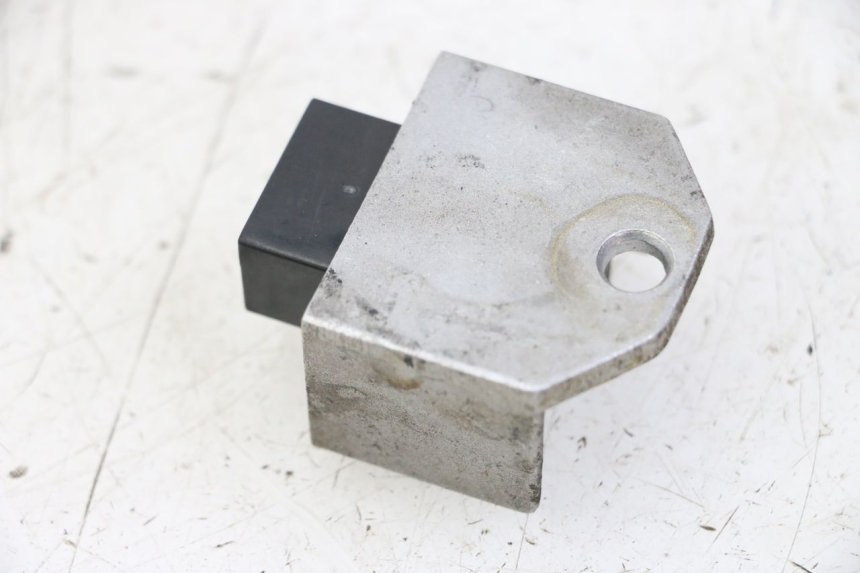 photo de LICHTMASCHINENREGLER PEUGEOT KISBEE 4T 50 (2010 - 2017) - Detailansicht des Bauteils