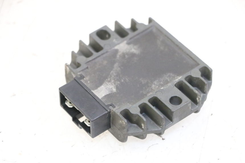 photo de REGLER LICHTMASCHINE PIAGGIO VESPA GRANTURISMO 200 (2004 - 2005) - Detailansicht des Bauteils