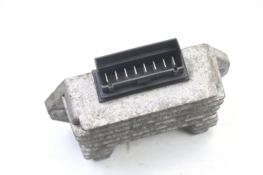 photo de SPANNUNGSREGLER PIAGGIO VESPA S 2T 50 (2007 - 2014) - Zoom auf Gebrauchszustand