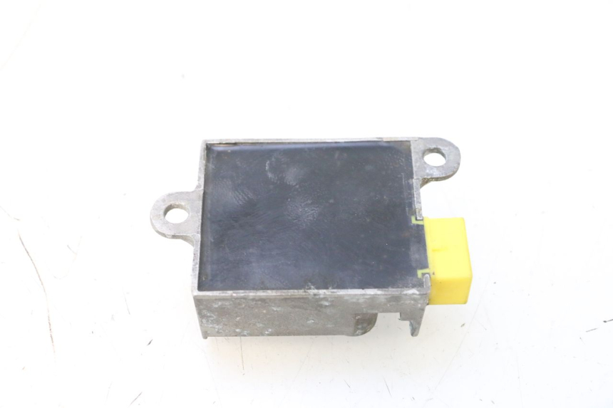 photo de REGLER LICHTMASCHINE EFUN PUSA 1 - Technische Nahaufnahme