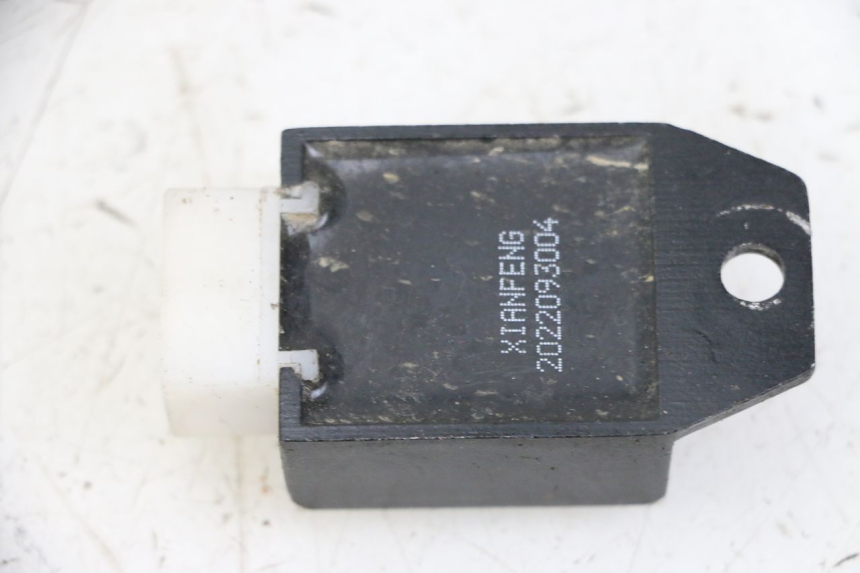 photo de REGLER LICHTMASCHINE APOLLO RFZ 125 - Alternative Perspektive