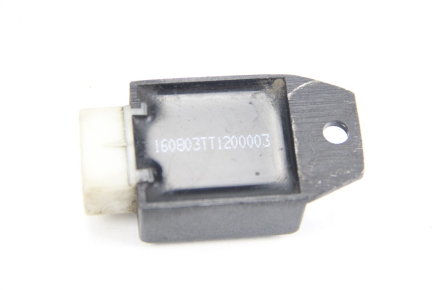 photo de REGLER LICHTMASCHINE TNT MOTOR ROMA 10' 2T 50 (2011 - 2018) - Zoom auf Gebrauchszustand