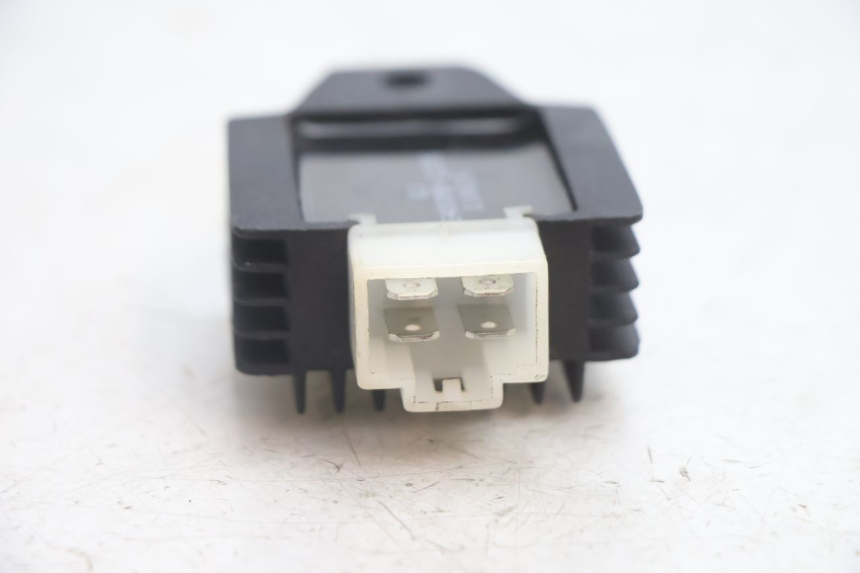 photo de LICHTMASCHINENREGLER KEEWAY RY6 2T 50 (2011 - 2019) - Alternative Perspektive