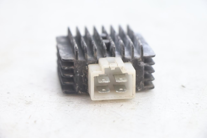photo de LICHTMASCHINENREGLER KEEWAY RY6 2T 50 (2011 - 2019) - Zoom auf Gebrauchszustand