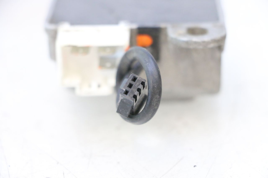 photo de REGLER LICHTMASCHINE BAIKU SAKURA 1 (2021 - 2025) - Technische Nahaufnahme