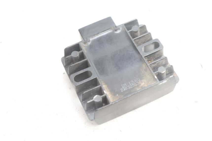 photo de REGLER LICHTMASCHINE JM MOTORS SANTANA EVO 50 (2024 - 2026) - Zoom auf Gebrauchszustand