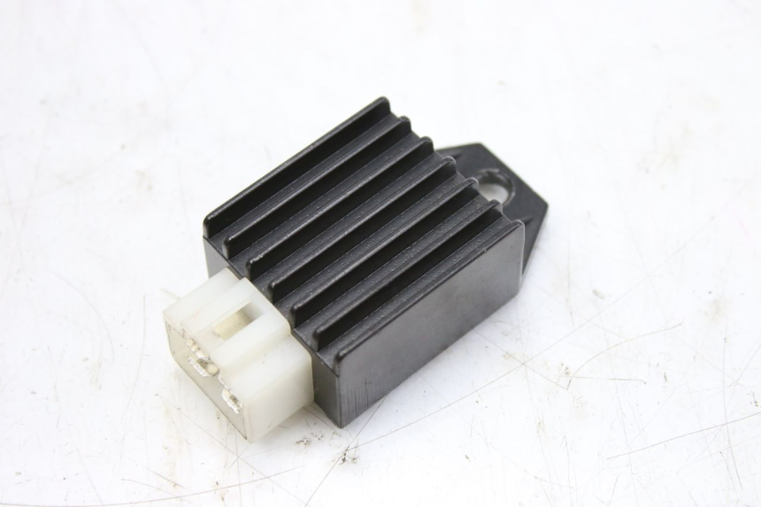 photo de LICHTMASCHINENREGLER JM MOTORS SANTANA 50 (2014 - 2023) - Hauptansicht