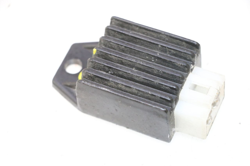 photo de LICHTMASCHINENREGLER JM MOTORS SANTANA 50 (2014 - 2023) - Hauptansicht