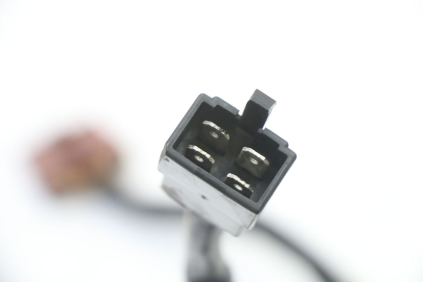 photo de SPANNUNGSREGLER PEUGEOT SATELIS COMPRESSOR K15 125 (2006 - 2009) - Details der Befestigungspunkte