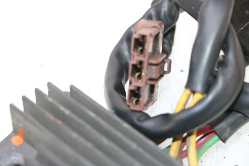 photo de SPANNUNGSREGLER PEUGEOT SATELIS COMPRESSOR K15 125 (2006 - 2009) - Gesamtansicht des Produkts