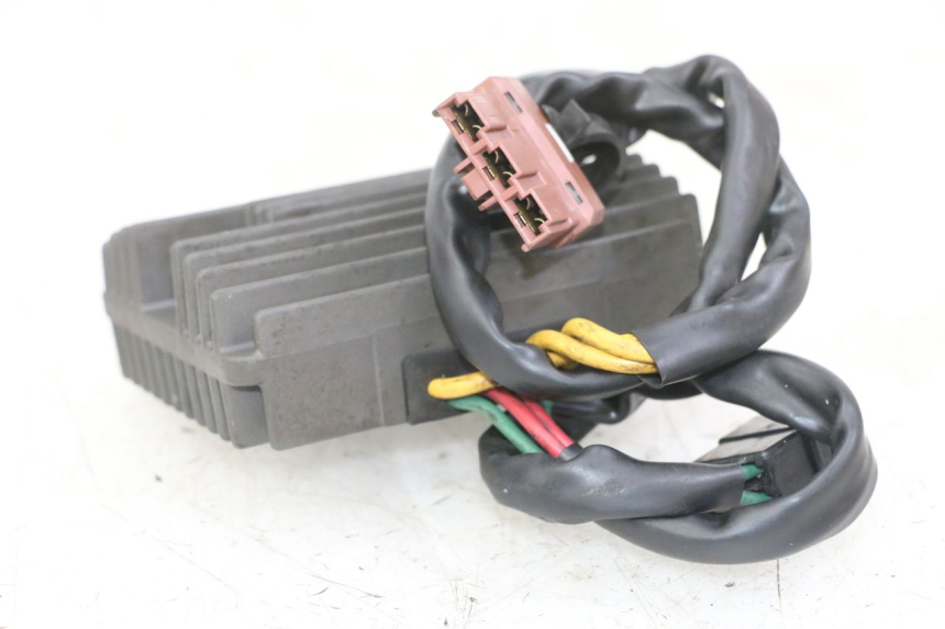 photo de REGLER LICHTMASCHINE PEUGEOT SATELIS 125 (2013 - 2018) - Gesamtansicht des Produkts