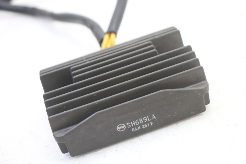 photo de REGLER LICHTMASCHINE PEUGEOT SATELIS 250 (2006 - 2012) - Zoom auf Gebrauchszustand