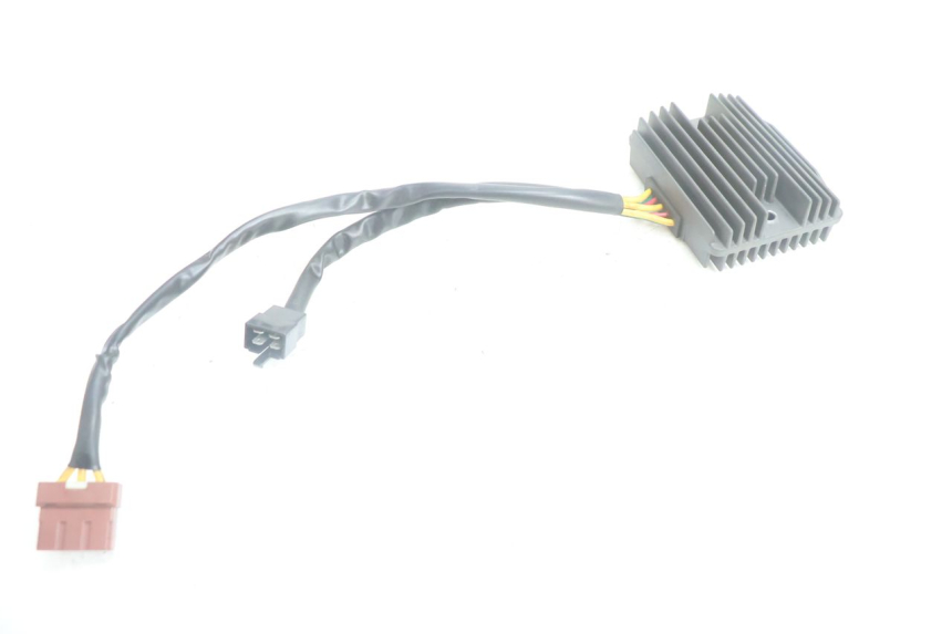 photo de SPANNUNGSREGLER PEUGEOT SATELIS 125 (2006 - 2009) - Zoom auf Gebrauchszustand