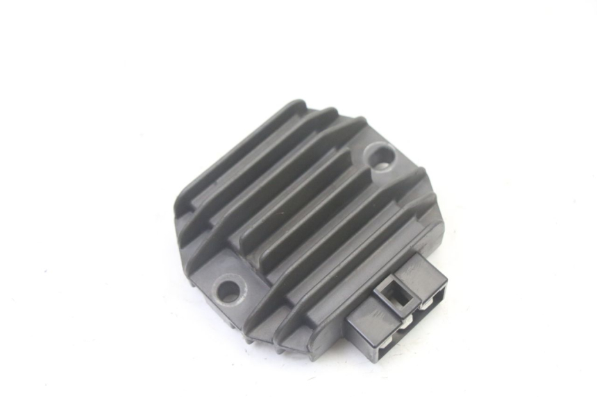 photo de REGLER LICHTMASCHINE APRILIA SCARABEO GT TOURING 125 (1999 - 2005) - Hauptansicht