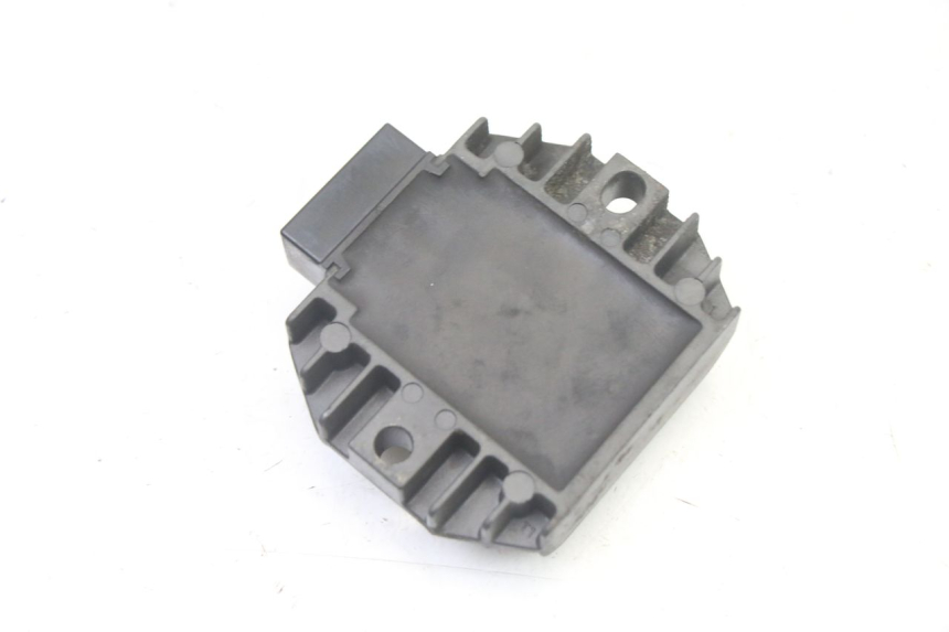 photo de REGLER LICHTMASCHINE APRILIA SCARABEO GT TOURING 125 (1999 - 2005) - Alternative Perspektive