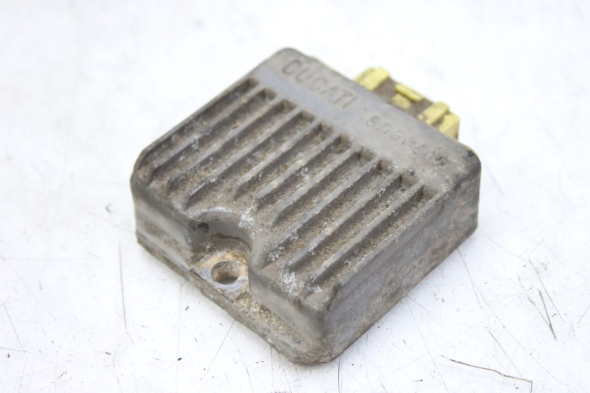 photo de LADEREGLER APRILIA SCARABEO 100 (2003 - 2012) - Detailansicht des Bauteils