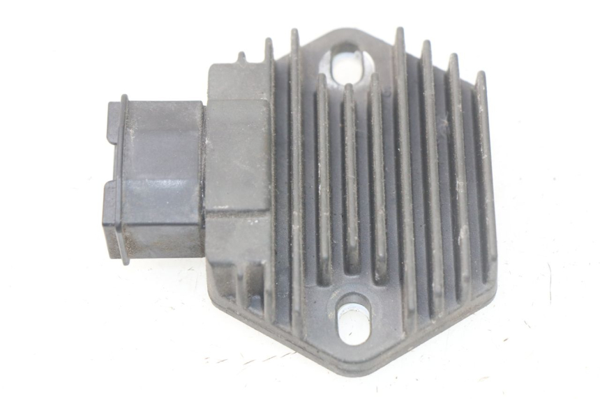 photo de REGLER LICHTMASCHINE HONDA SES DYLAN 125 (2002 - 2006) - Hauptansicht