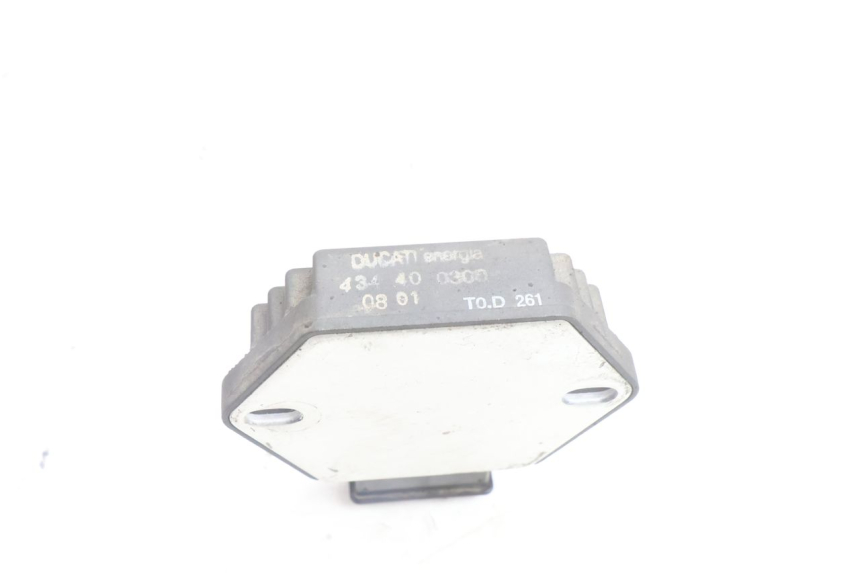 photo de REGLER LICHTMASCHINE HONDA SH 125 (2001 - 2003) - Technische Nahaufnahme