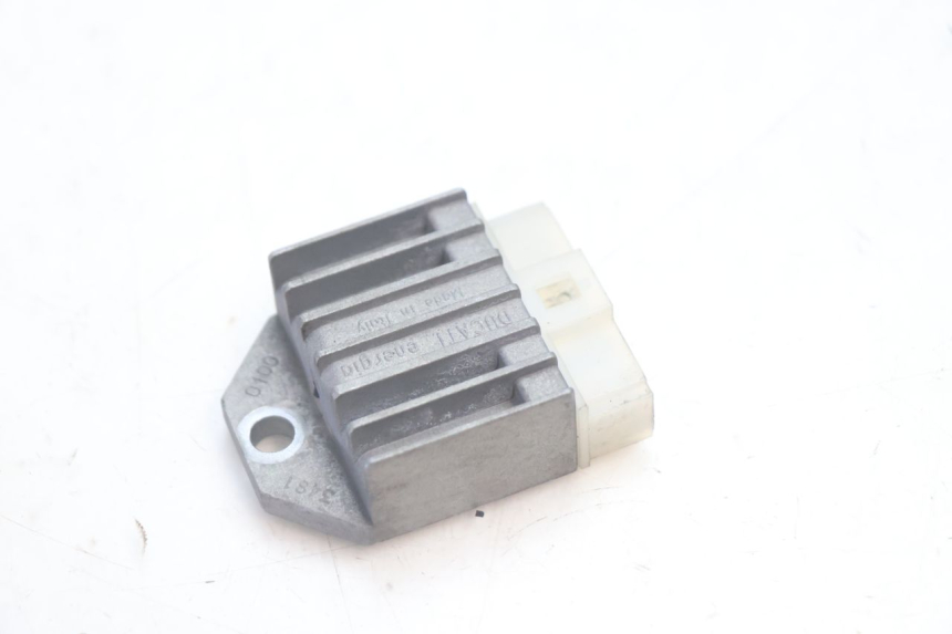 photo de REGLER LICHTMASCHINE YAMAHA SLIDER 50 (1999 - 2004) - Detailansicht des Bauteils