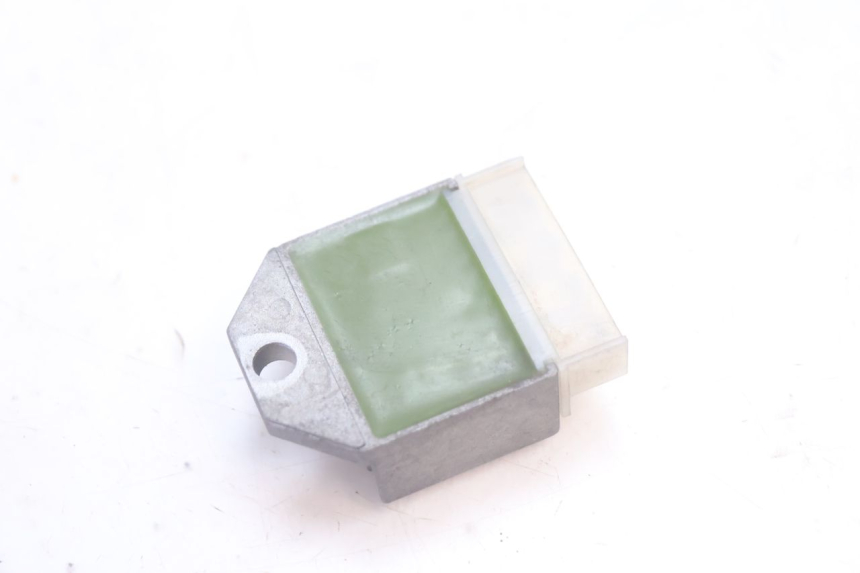 photo de REGLER LICHTMASCHINE YAMAHA SLIDER 50 (1999 - 2004) - Alternative Perspektive