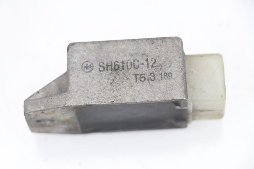 photo de REGLER LICHTMASCHINE PEUGEOT SPEEDFIGHT 2 AC 50 (2000 - 2009) - Zoom auf Gebrauchszustand