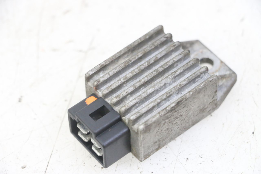 photo de REGLER LICHTMASCHINE PEUGEOT SPEEDFIGHT 2 LC 50 (2000 - 2009) - Hauptansicht