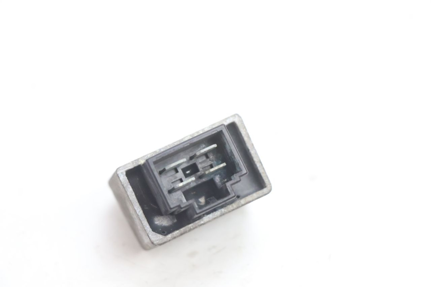 photo de LICHTMASCHINENREGLER PEUGEOT SPEEDFIGHT LC 50 (1996 - 2002) - Zoom auf Gebrauchszustand