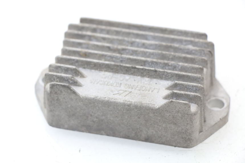 photo de LICHTMASCHINENREGLER APRILIA SR 2T 50 (2012 - 2017) - Detailansicht des Bauteils