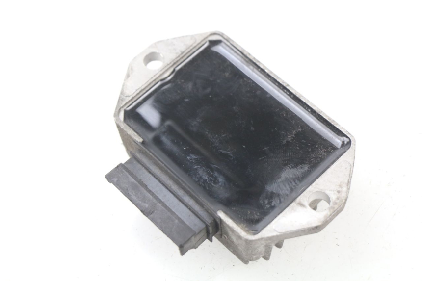 photo de LICHTMASCHINENREGLER APRILIA SR 2T 50 (2012 - 2017) - Detailansicht des Bauteils