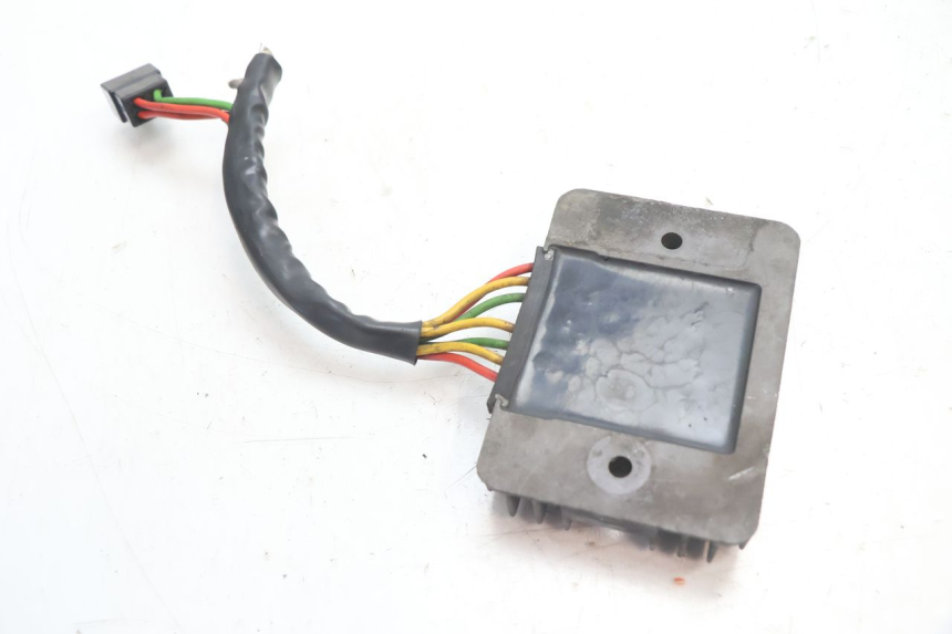 photo de REGLER LICHTMASCHINE DUCATI SS IE DS CARENEE 1000 (2002 - 2006) - Gesamtansicht des Produkts