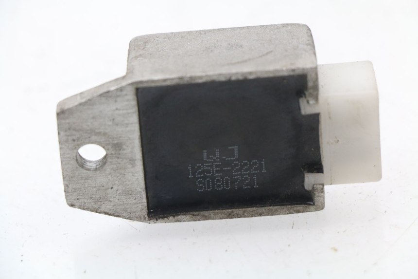 photo de REGLER LICHTMASCHINE TNT MOTOR STRIKE 50 (2008 - 2010) - Detailansicht des Bauteils