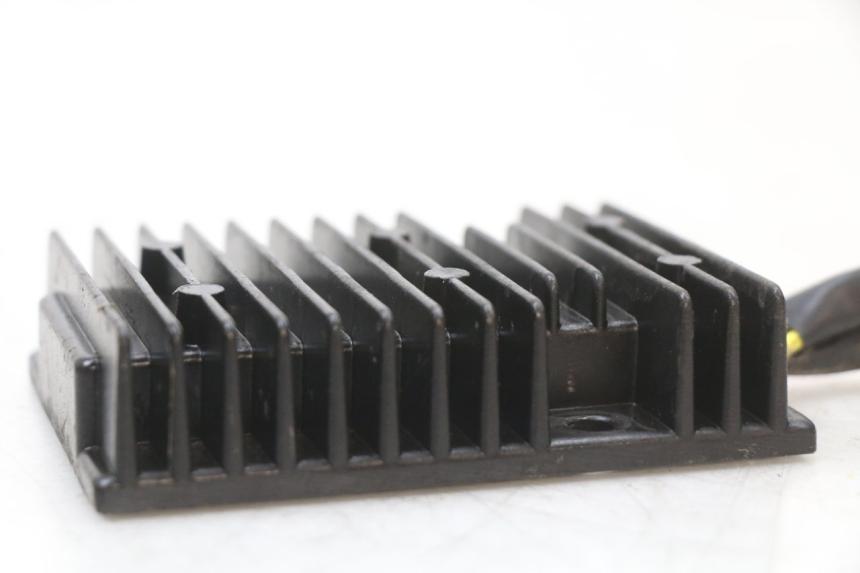 photo de REGLER LICHTMASCHINE KYMCO SUPER 8 4T 50 (2021 - 2024) - Zoom auf Gebrauchszustand