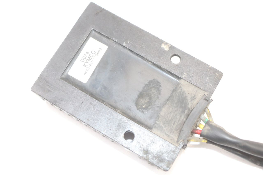 photo de REGLER LICHTMASCHINE KYMCO SUPER 8 4T 50 (2021 - 2024) - Technische Nahaufnahme