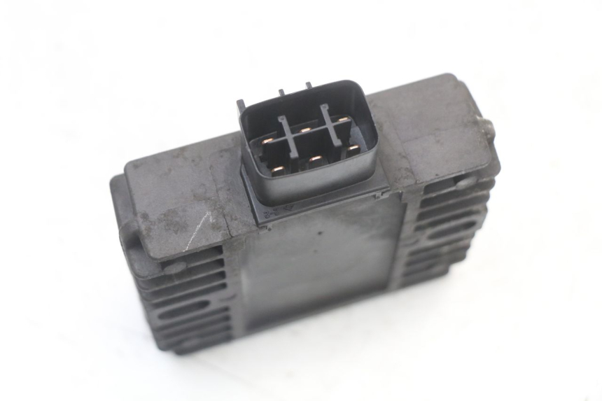 photo de REGLER LICHTMASCHINE SUZUKI BURGMAN 125 (2018 - 2021) - Zoom auf Gebrauchszustand