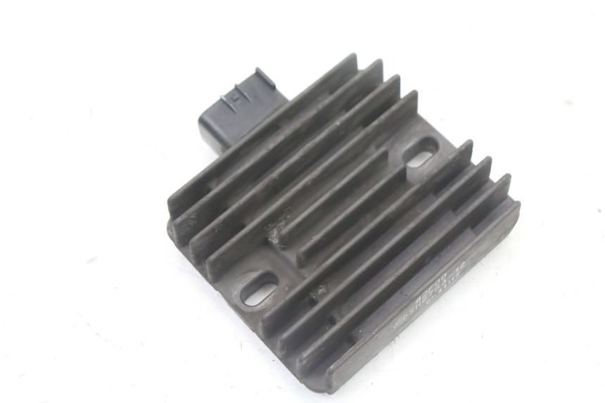 photo de REGLER LICHTMASCHINE SUZUKI BURGMAN 125 (2018 - 2021) - Detailansicht des Bauteils