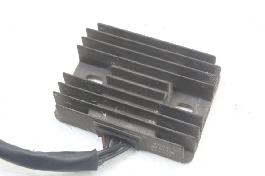 photo de REGLER LICHTMASCHINE SUZUKI GSR 750 (2011 - 2017) - Zoom auf Gebrauchszustand