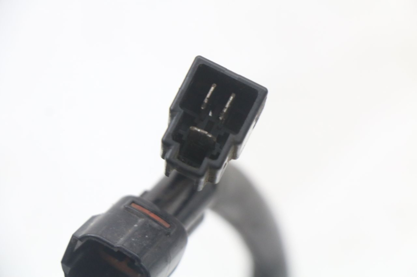 photo de REGLER LICHTMASCHINE SUZUKI GSR 750 (2011 - 2017) - Details der Befestigungspunkte