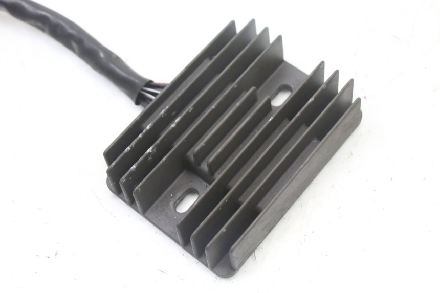 photo de REGLER LICHTMASCHINE SUZUKI GSX F GSXF 650 (2007 - 2015) - Detailansicht des Bauteils