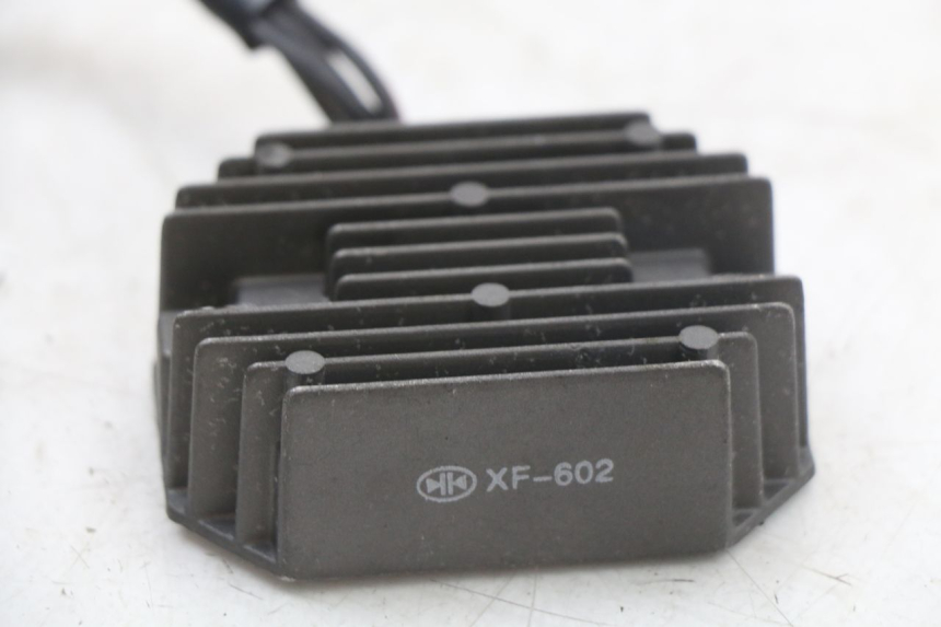 photo de REGLER LICHTMASCHINE SUZUKI SV S 650 (1999 - 2002) - Zoom auf Gebrauchszustand