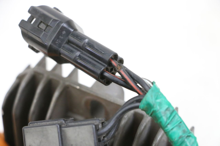 photo de REGLER LICHTMASCHINE SUZUKI SV S 650 (2003 - 2009) - Detailansicht des Bauteils