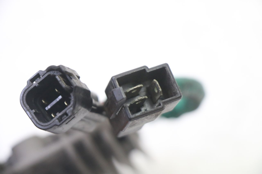 photo de REGLER LICHTMASCHINE SUZUKI SV S 650 (2003 - 2009) - Charakteristische Merkmale