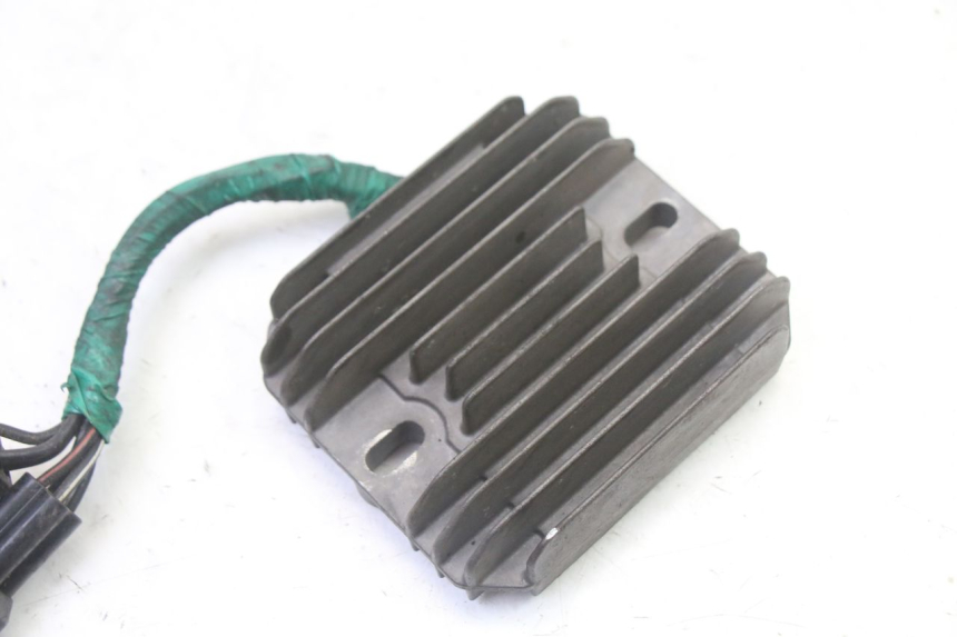 photo de REGLER LICHTMASCHINE SUZUKI SV S 650 (2003 - 2009) - Alternative Perspektive